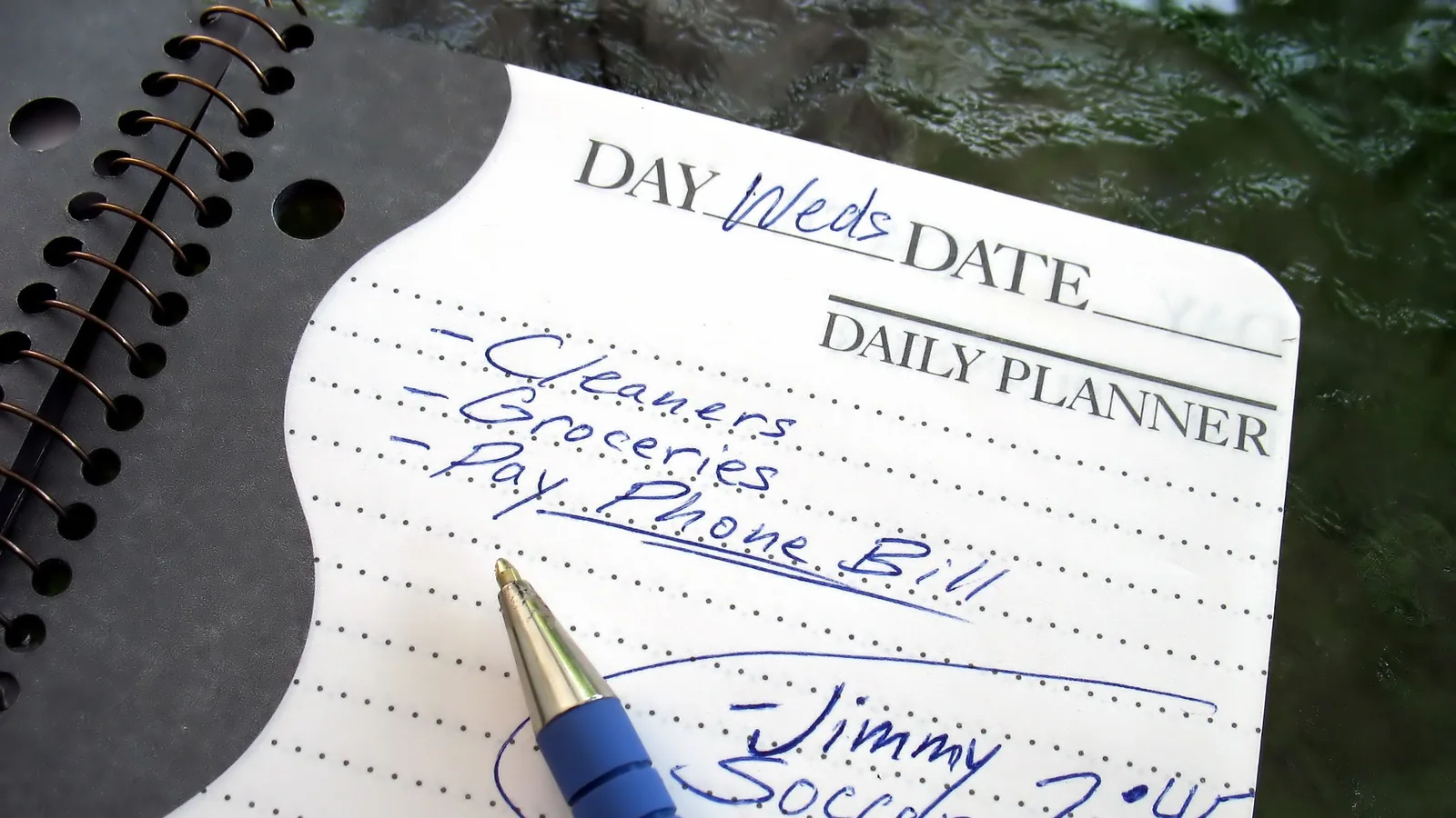 How To Plan A Family Day Out That Works For Different Ages cover image